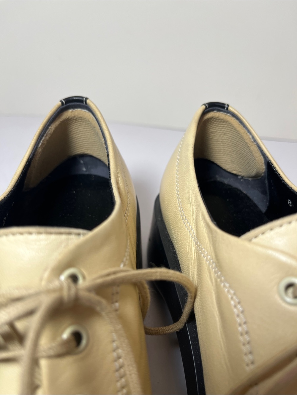 Robert Clergerie Vintage Womens Oxfords, size 8, cream & black spectator wedge - Picture 10 of 10